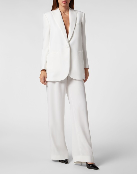 Товар белого цвета с внутренней стороны