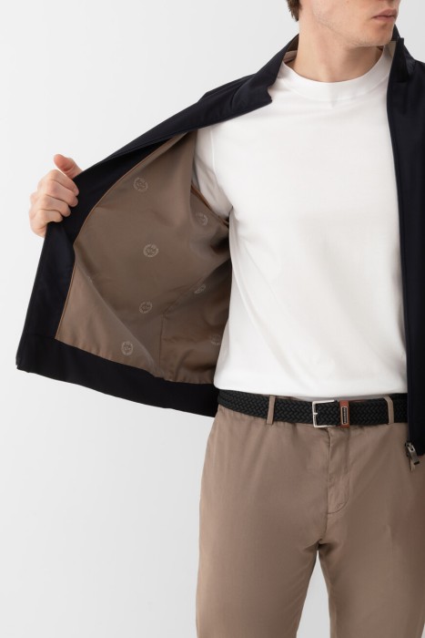 куртка  из шерсти спереди