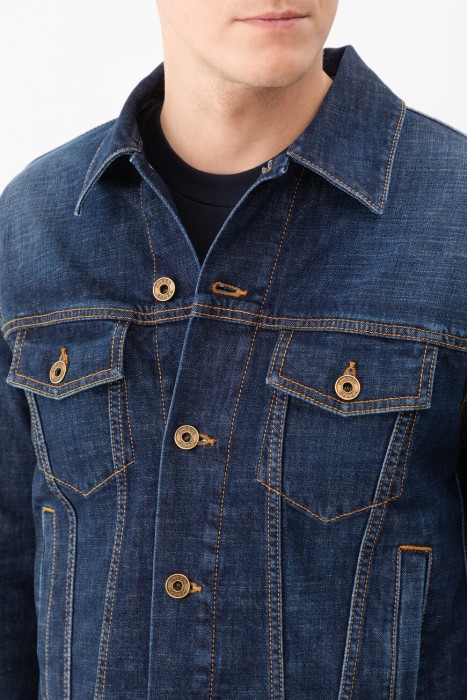 куртка  из италии вид сбоку