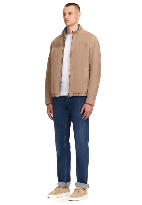 куртка  по цене 213080 руб вид справа