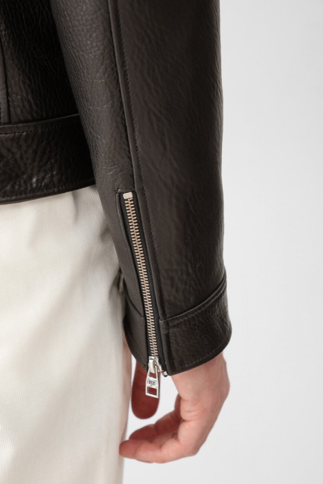 куртка  из хлопка спереди