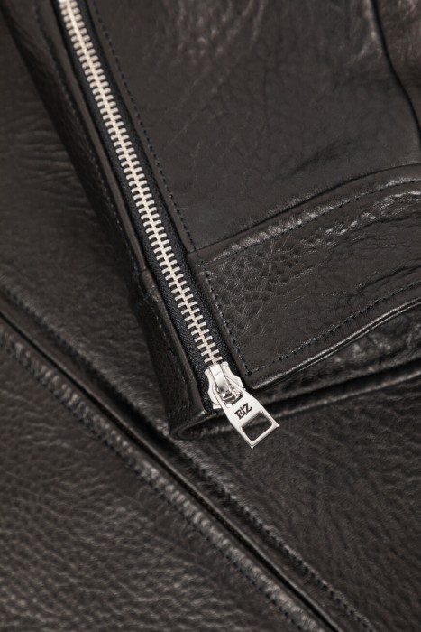 куртка  вид слева