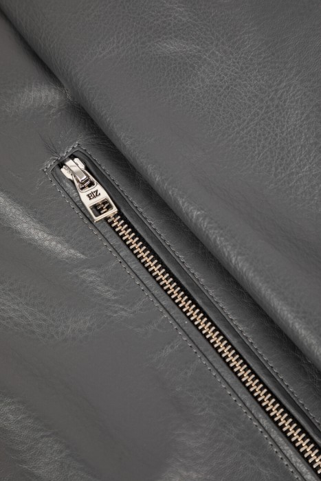 куртка  вид слева