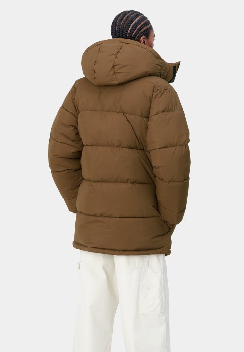 Товар коричневого цвета с внутренней стороны