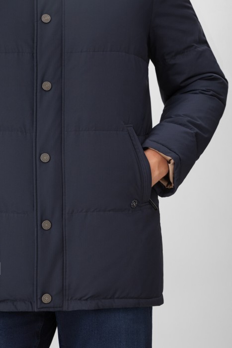 Товар синего цвета с внутренней стороны