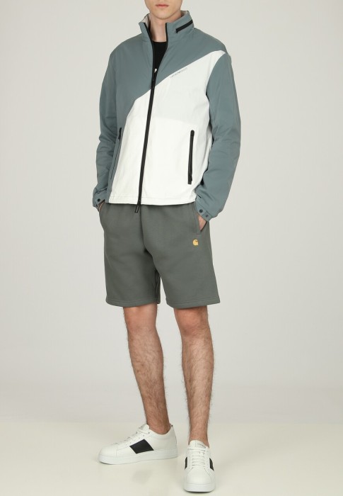 куртка  по цене 35210 руб вид справа