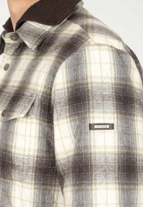 куртка  из проверенных материалов спереди