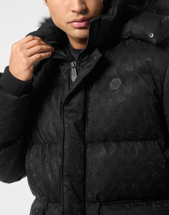 куртка  из проверенных материалов спереди