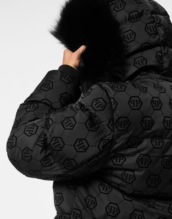 куртка  из проверенных материалов спереди