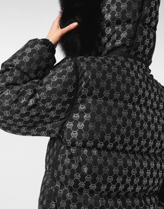 Продукция для женщин фото