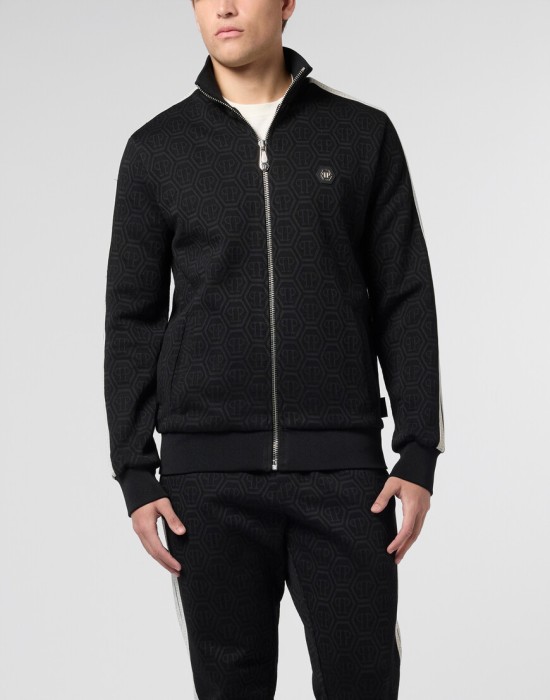 куртка  по цене 126620 руб вид справа