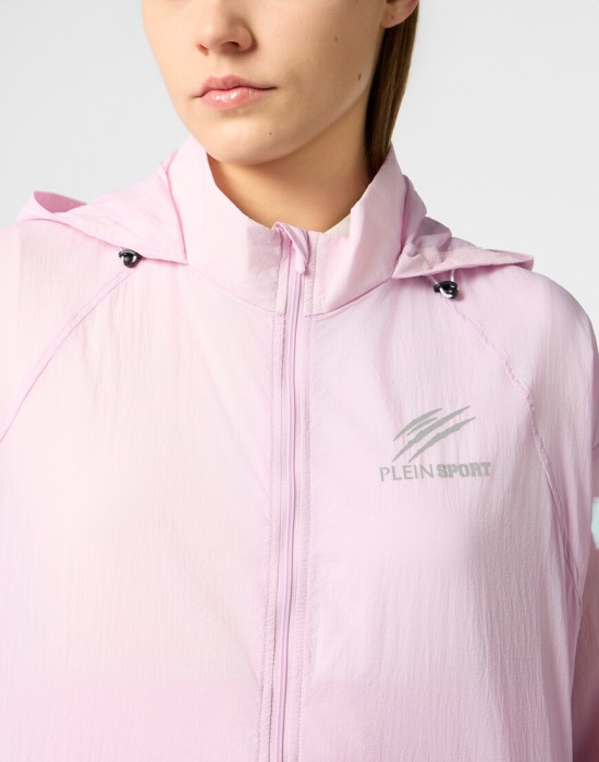 куртка  из проверенных материалов спереди