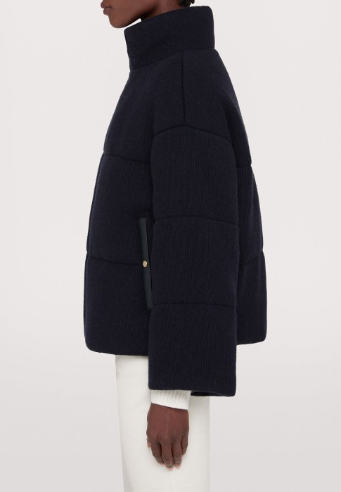 куртка  из проверенных материалов спереди