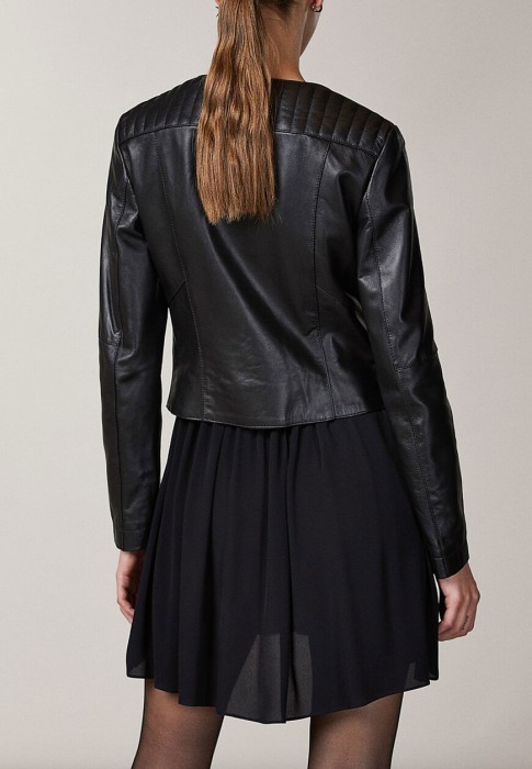 куртка  от бренда patrizia pepe вид слева