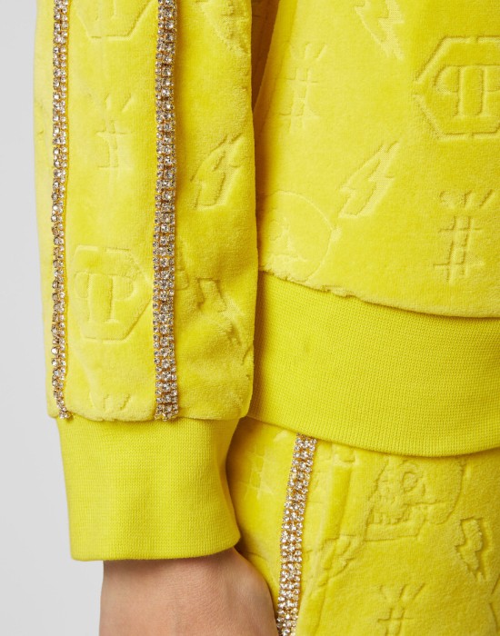 Товар желтого цвета с внутренней стороны