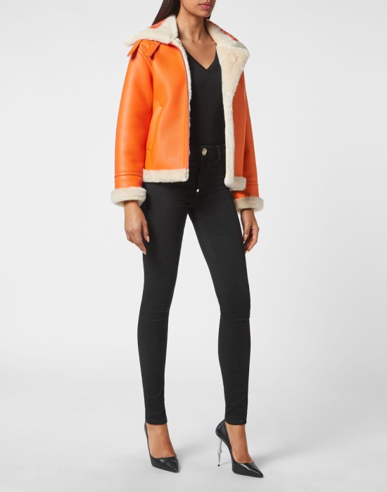 куртка  по цене 95351 руб вид справа