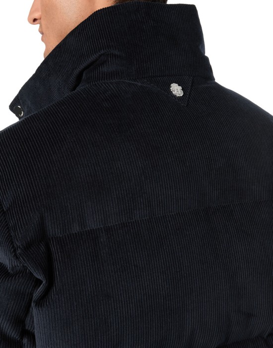 куртка  из проверенных материалов спереди