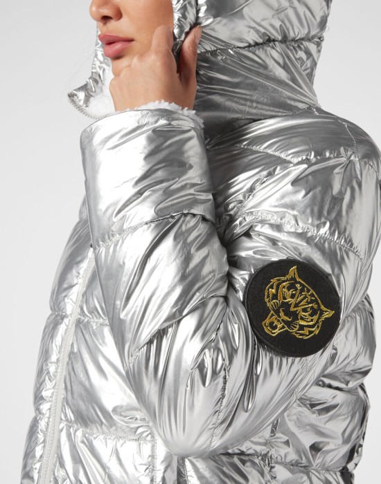 куртка  из проверенных материалов спереди