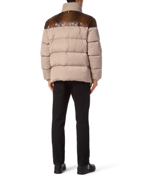 куртка  по цене 476000 руб вид справа