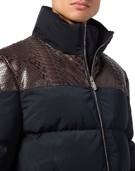 куртка  из проверенных материалов спереди