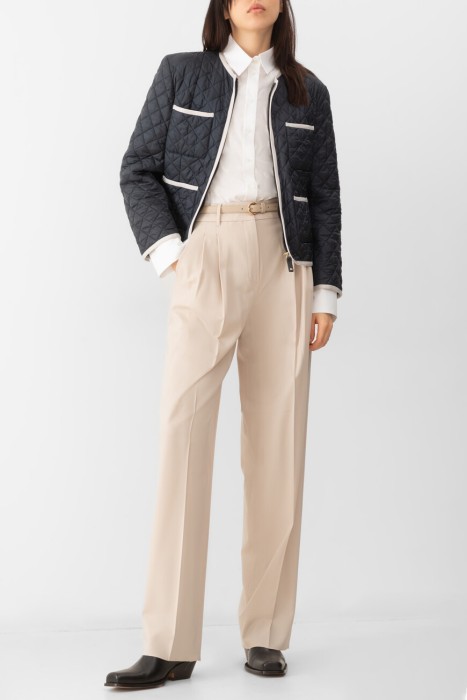 Продукция для женщин фото