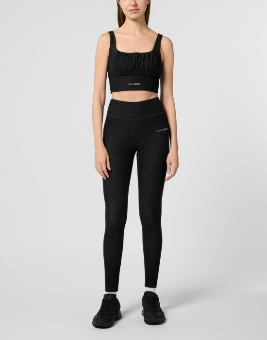 Товар черного цвета с внутренней стороны