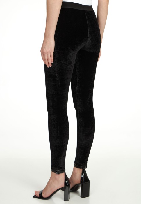 легинсы  из америки вид сбоку