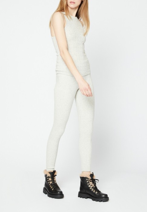 легинсы  по цене 44030 руб вид справа