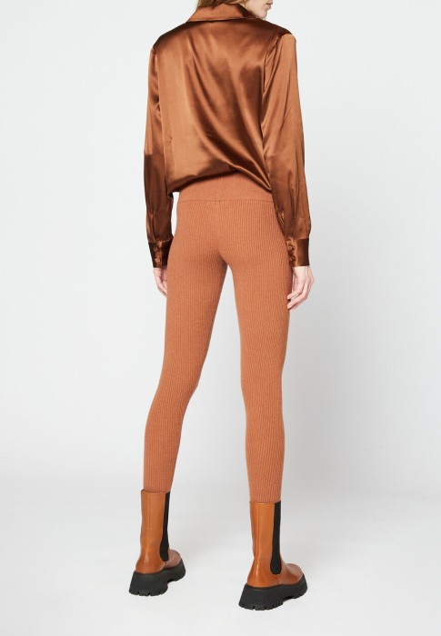 легинсы  по цене 44030 руб вид справа