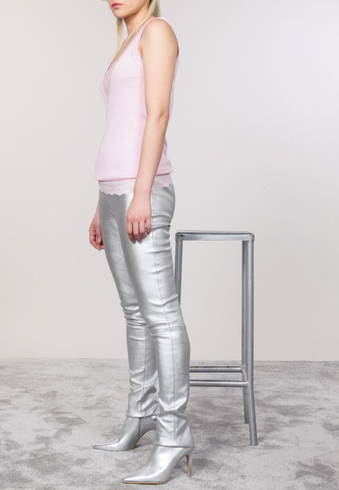 легинсы  по цене 58730 руб вид справа