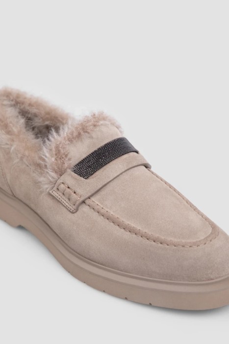 Продукция для женщин фото