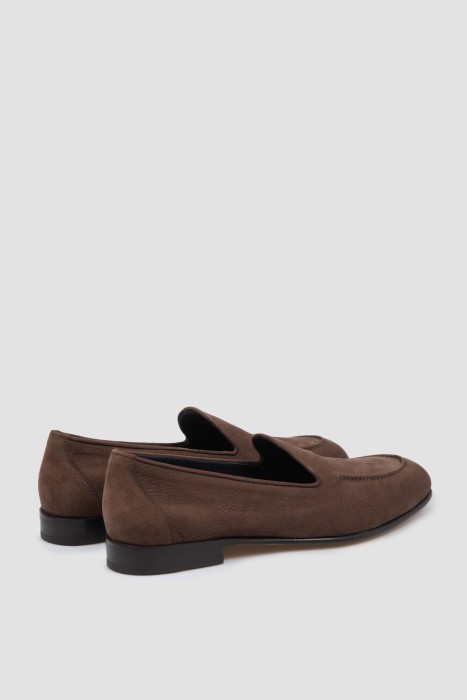 Товар коричневого цвета с внутренней стороны