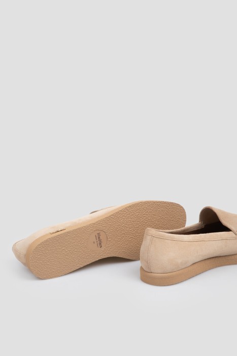 лоферы  универсального стиля с лицевой стороны