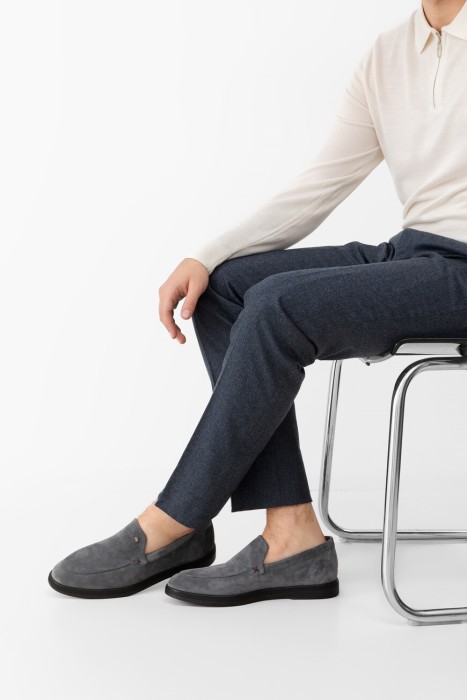 лоферы  по цене 71700 руб вид справа