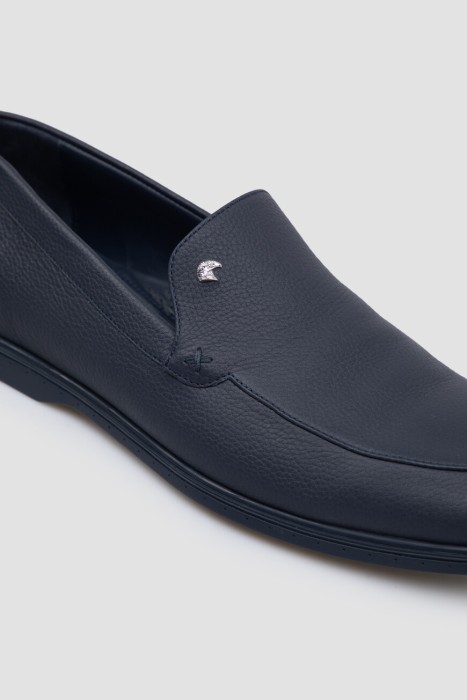 Товар синего цвета с внутренней стороны