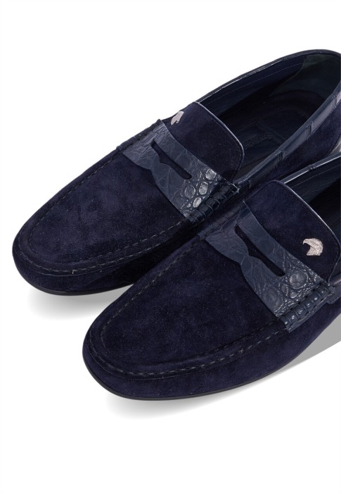 лоферы  по цене 92450 руб вид справа