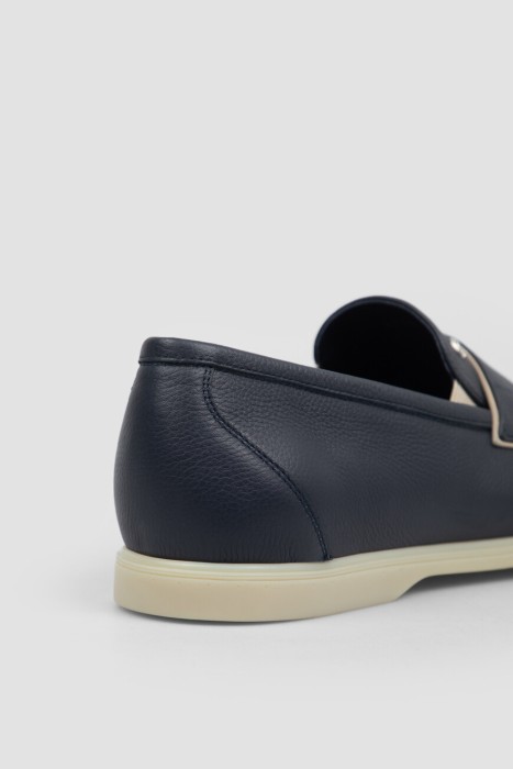 лоферы  из кожи спереди