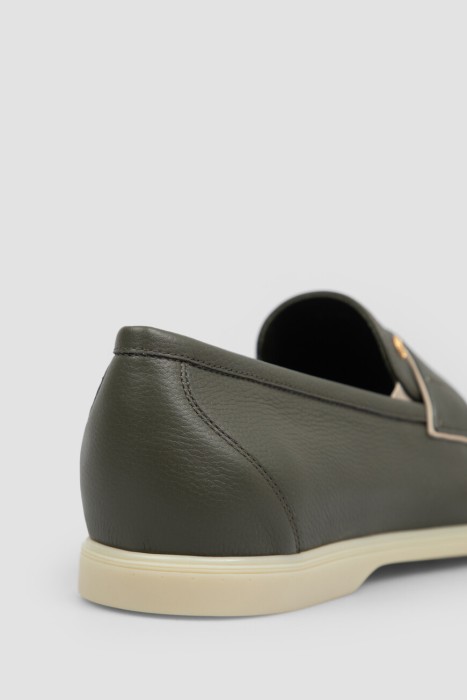 лоферы  из кожи спереди