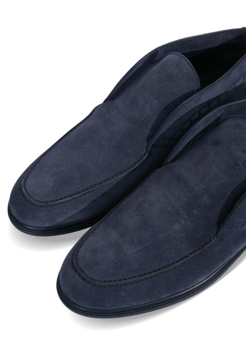 лоферы  по цене 103615 руб вид справа