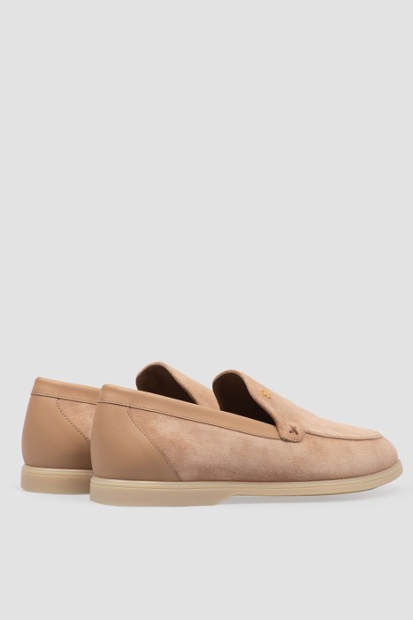 Товар бежевого цвета с внутренней стороны