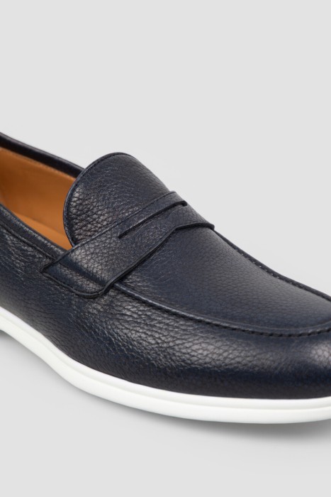 лоферы  из кожи спереди