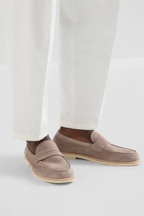 лоферы  от бренда brunello cucinelli вид слева