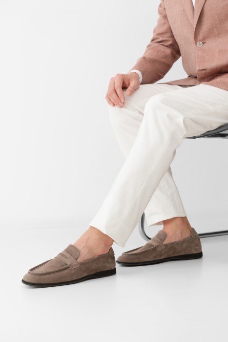 лоферы  от бренда brioni вид слева