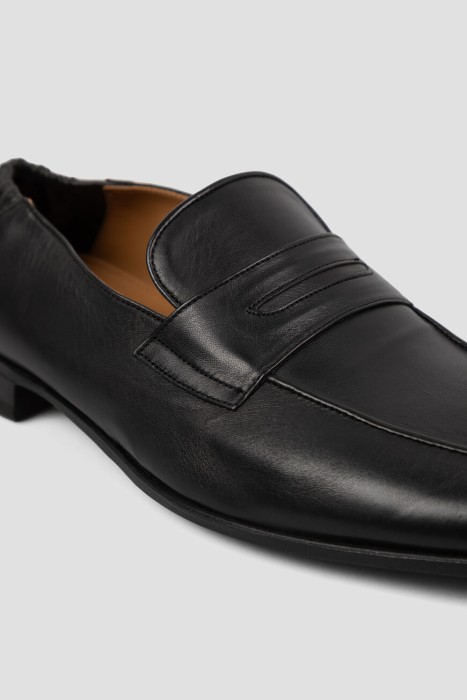 лоферы  из кожи спереди