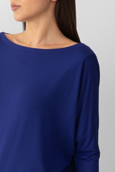 лонгслив  модель bibla из италии вид сбоку