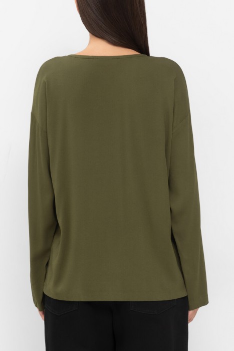 лонгслив  по цене 100500 руб вид справа