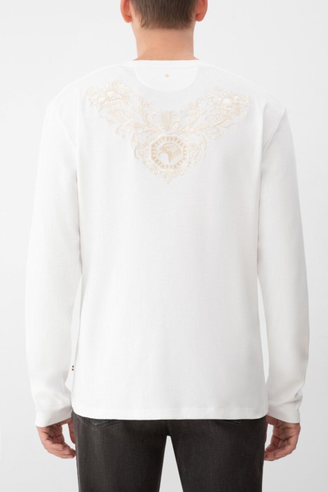 лонгслив  по цене 61200 руб вид справа