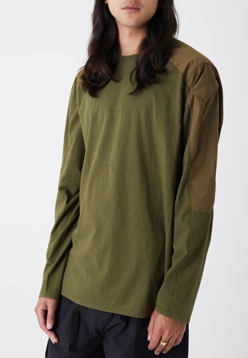 лонгслив  из германии вид сбоку