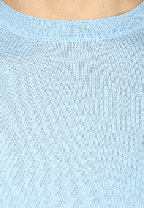 Товар синего цвета с внутренней стороны