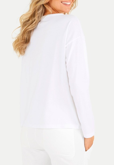 Товар белого цвета с внутренней стороны